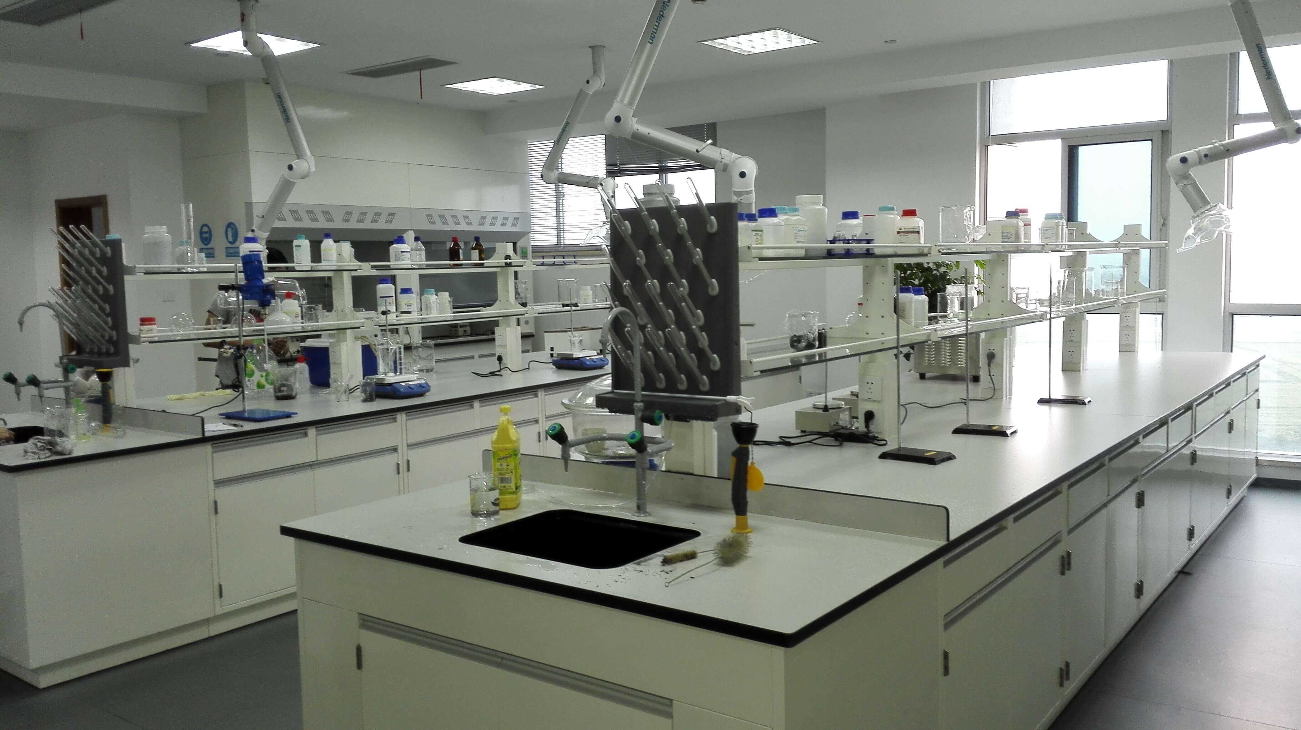 申江不銹鋼儲氣罐在制藥廠實驗室的應(yīng)用 申江不銹鋼儲氣罐在制藥廠實驗室的應(yīng)用